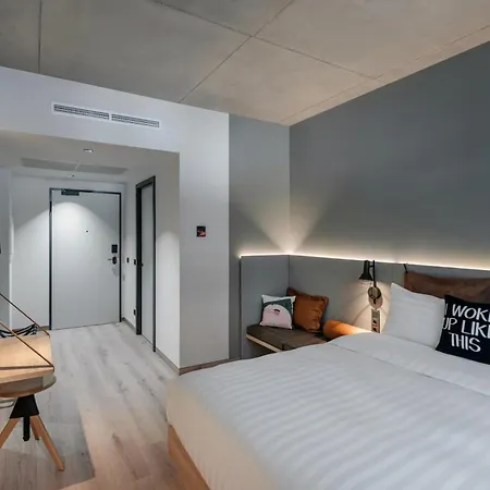 Moxy Downtown * Budapest