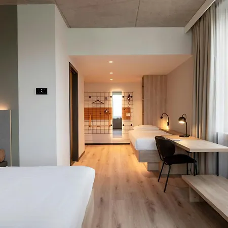 Moxy Downtown 3* Budapeszt