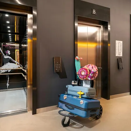 Moxy Downtown Hotel Budapeszt