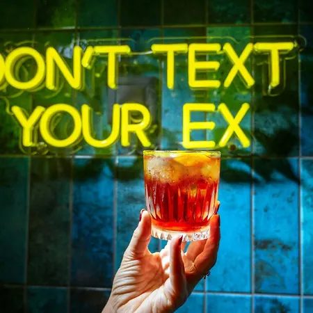 Moxy Downtown Hotel Budapest